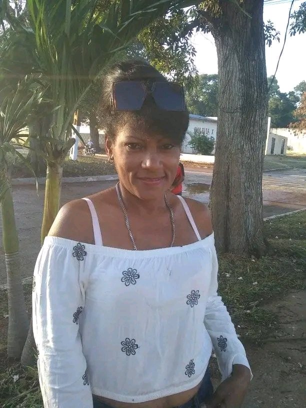 AraisMiralles's tweet image. Quizo el asar de la vida que un día como hoy cumplieran años dos de nuestros delegados de la Asamblea Municipal de #BoliviaEn26, ella una guerrera incansable y el un delegado de más 30 años al servicio de su pueblo del Yarual y los dos servidores de su pueblo, #PoderDelPueblo.