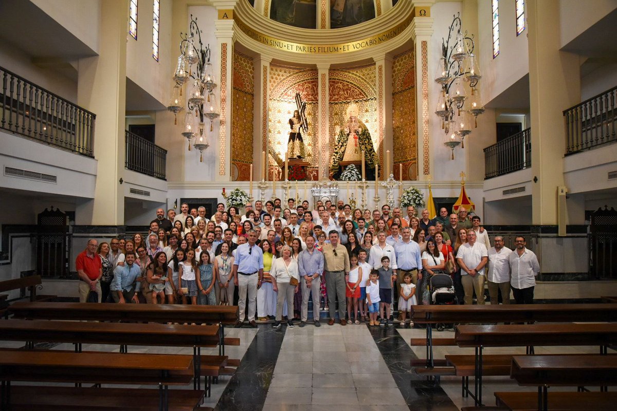 Lo vivido en #EsperanzaEnRoma debía celebrarse en hermandad.

Hoy, numerosos hermanos de nuestra querida <a href="/HdadCachorro/">El Cachorro</a> se han desplazado a Málaga para disfrutar de una gran jornada de convivencia, fortaleciendo los lazos que se comenzaron a unir meses antes de nuestra