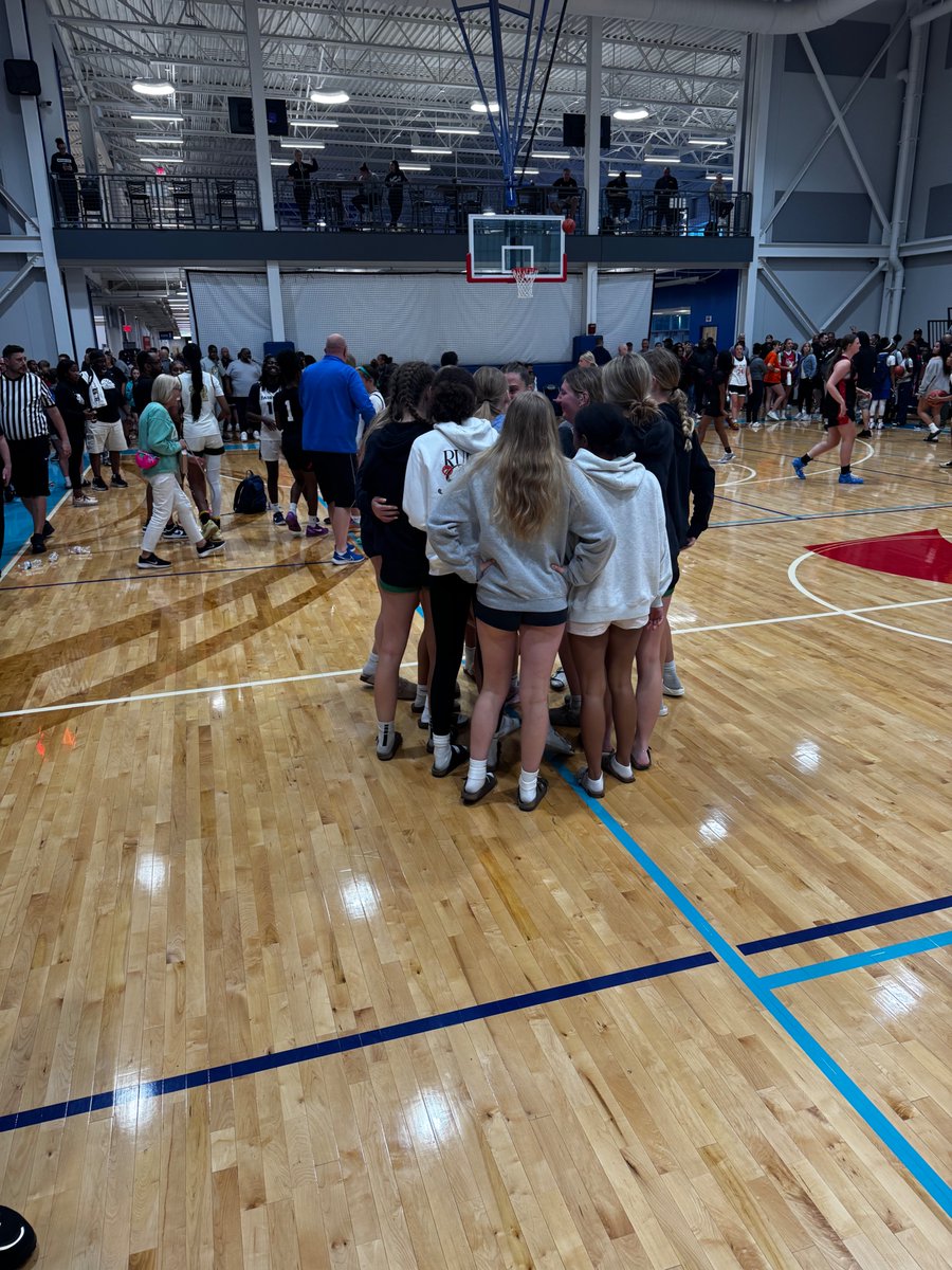 LadyRocksHoops's tweet photo. A successful weekend at Midwest Live. Big thanks to @ohioBKcoaches for another top-notch event. We showed a lot of growth and played against some great competition. 

And a shoutout to our own Riley Blankenship (2028) for representing in the All-Star game. https://t.co/0LJgmzgXkp