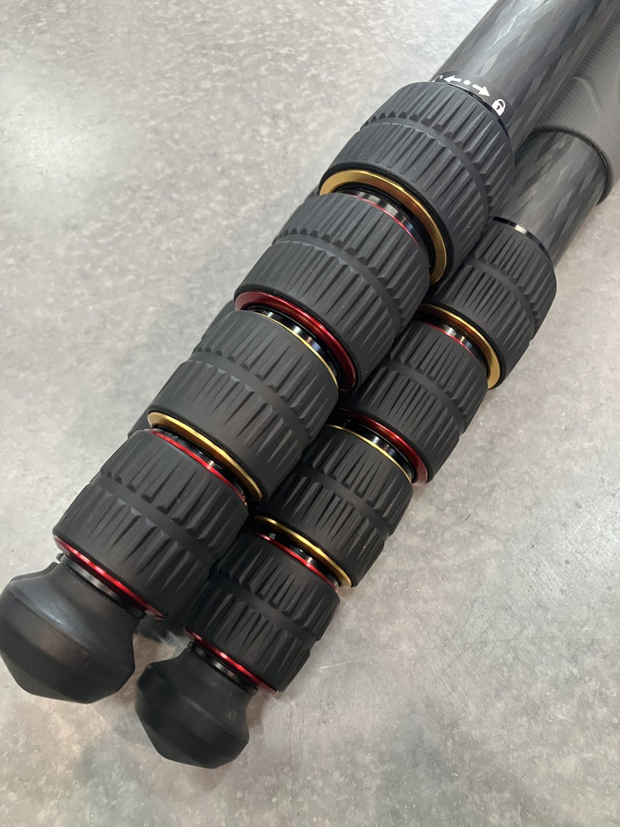 本日ご購入頂いた<a href="/Fururisu_Z9/">ふるりす</a> 様、<a href="/RyotaKawaguchi/">Ryota</a> 様を始めたしたお客様も誠にありがとうございました‼︎全てのお客様のお写真撮れず申し訳ございません😭

また、展示作家の<a href="/shoyan_03/">Shoya</a> 様、林 大補様はロックナットをツートンのオシャレなカラーリングにして頂きました 👏