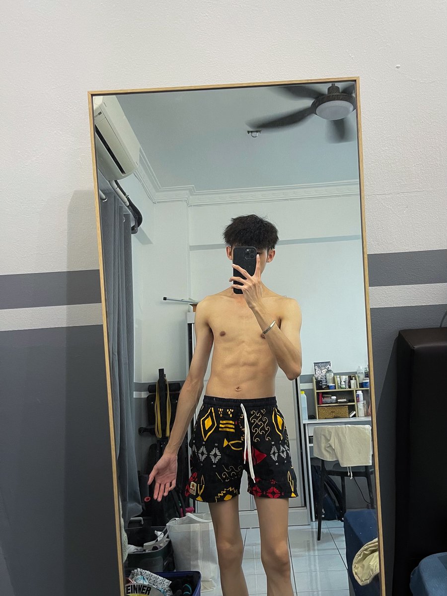 你家小哥哥 tweet media