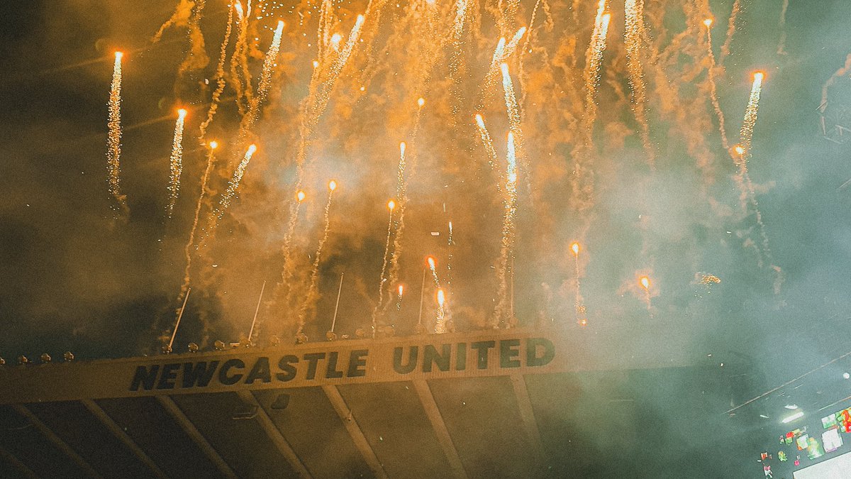 bcafctalhah's tweet image. Sam Fender. What a man. Generational Talent.
Night 2 St James' Park - just unreal.
Love the Geordies man they're just class people, chanting Andy Cook behind the Gallowgate after the gig was something else😂