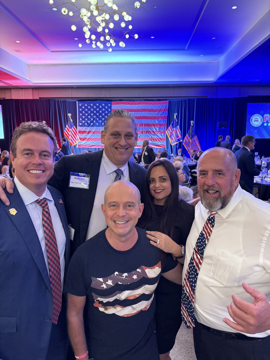 Flag Day 2025 with Senator Bernie Moreno.   A wonderful evening honoring the symbol of our nation’s freedom, unity, and enduring values. Proud to celebrate the flag of the greatest country on Earth! 🇺🇸