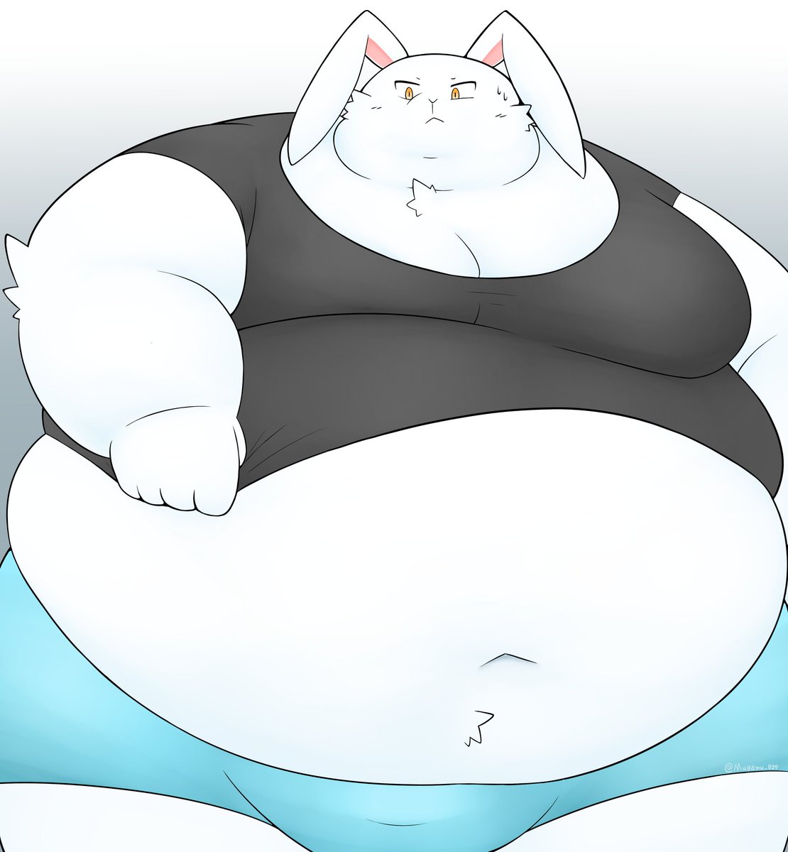 シャツの丈が足りないｳｻｷﾞ🍖