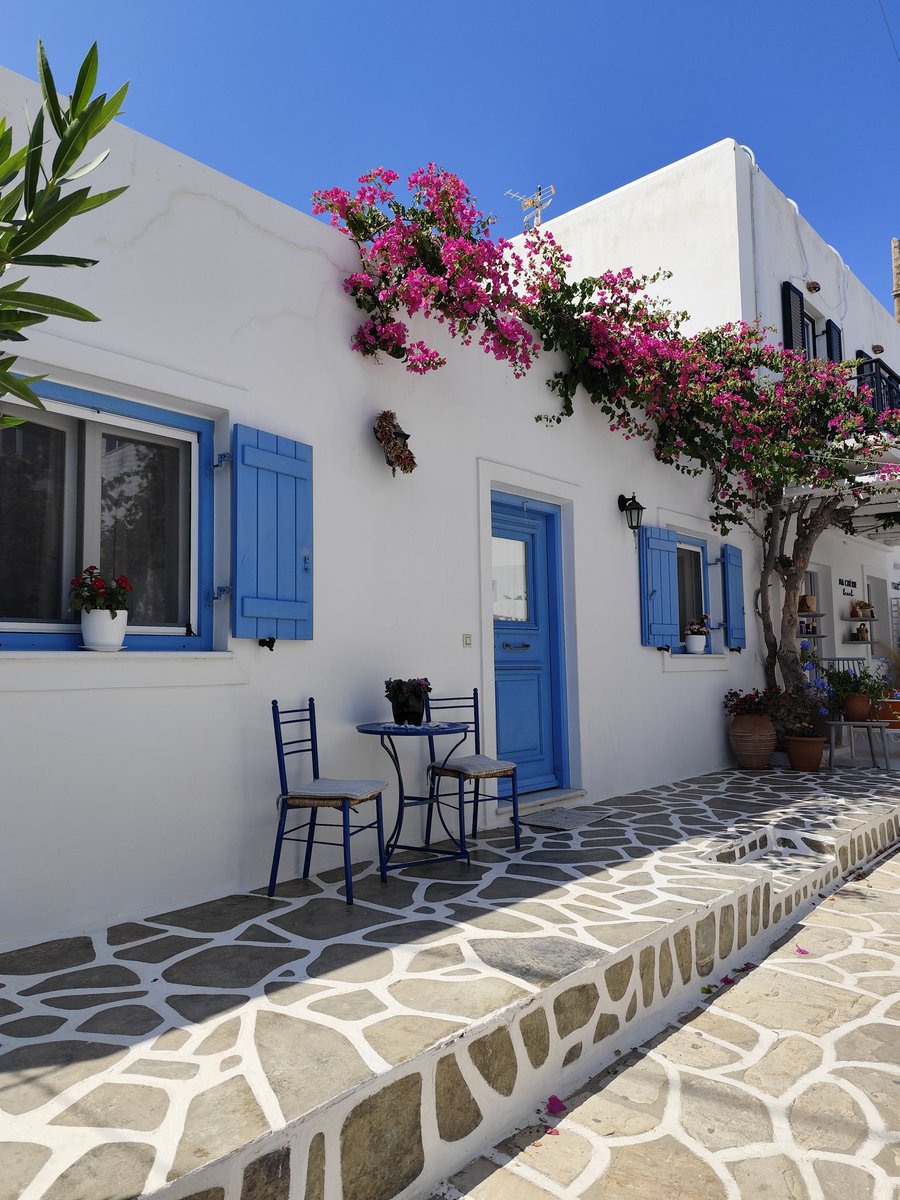 Ο,τι σπίτι υπήρχε στην Αντίπαρο το έχω βγάλει φωτό