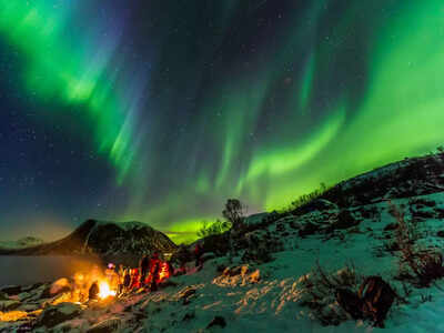 anywhereedoor's tweet photo. Dancing lights across the Arctic sky… meet the Aurora Borealis 🌌❄️

📍 Norway 🇳🇴
📸 Credits:  iStock

#AuroraBorealis #NorthernLights #ChasingLights #PolarMagic #NatureLovers
#TravelGoals #BucketListDestination https://t.co/Wgy2KgSGIC