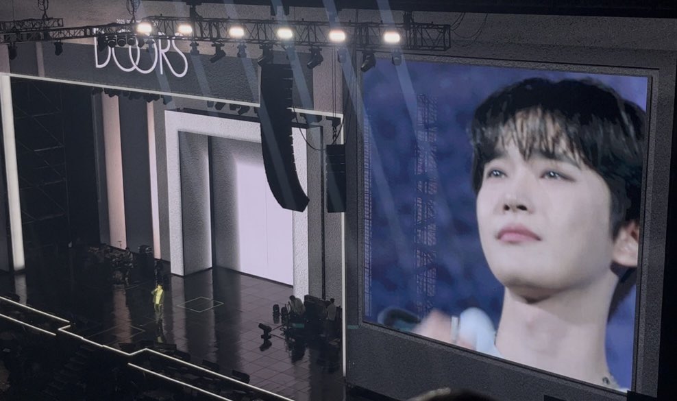 잘 해놓고 마지막에 어떤 것이 우리 토끼의 마음을 일렁이게 해서 울컥해버렸을꼬 ㅠㅠㅠㅠ

당신을 애정합니다 정말 온 맘 다해…