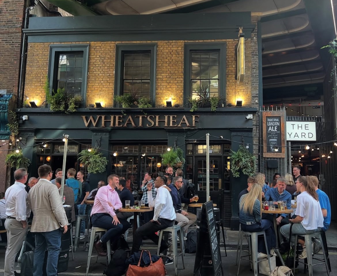 Sundays at the Wheatsheaf….

#vibes #pubs #londonbridge