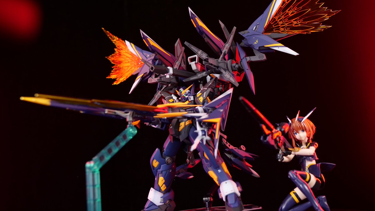 今回の動画は…バンダイ×コトブキヤのプラモ組み合わせてみた
↓↓↓
youtu.be/1B5ZaOmTpIs

・ヒュッケバインMk-II
・金潟すぐみ【臥薪】

光の翼がかなり良い！ロボットに翼って心惹かれるよね