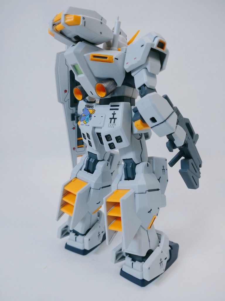 ベルヘムス・ブラウン tweet media