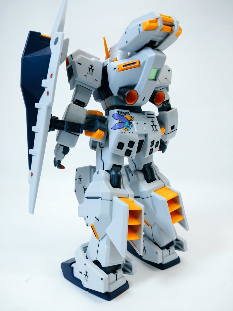 ベルヘムス・ブラウン tweet media