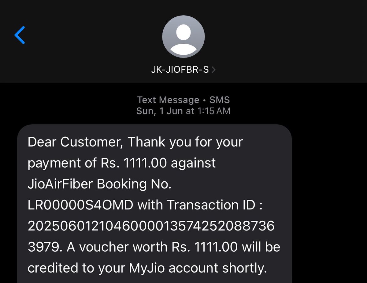 Avi_37's tweet photo. @reliancejio @JioCare
My current AirFiber is totally fked up and no one cares to make it work.
And also
It's been more than 2 weeks since I have paid to get a new AirFiber connection and yet no one have even contacted me for the installation or else. https://t.co/fpDbxan5E9