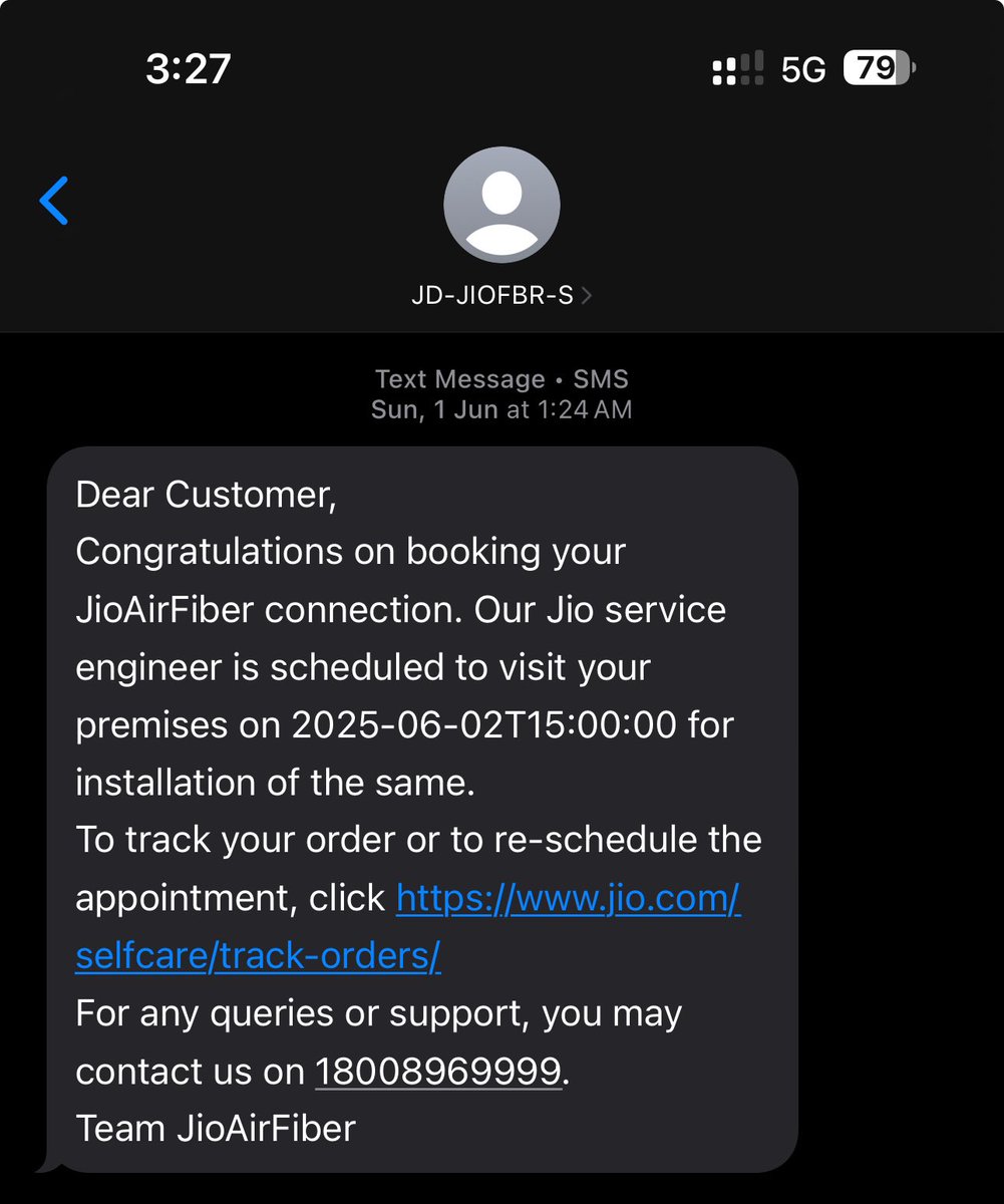 Avi_37's tweet photo. @reliancejio @JioCare
My current AirFiber is totally fked up and no one cares to make it work.
And also
It's been more than 2 weeks since I have paid to get a new AirFiber connection and yet no one have even contacted me for the installation or else. https://t.co/fpDbxan5E9