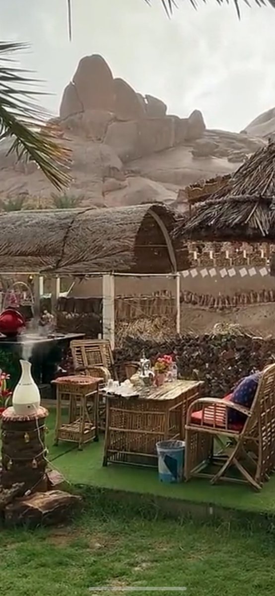 أنا معاك سويت كل اللي علي
وأنت مع الأيام بتعرف قيمتي
#حائل