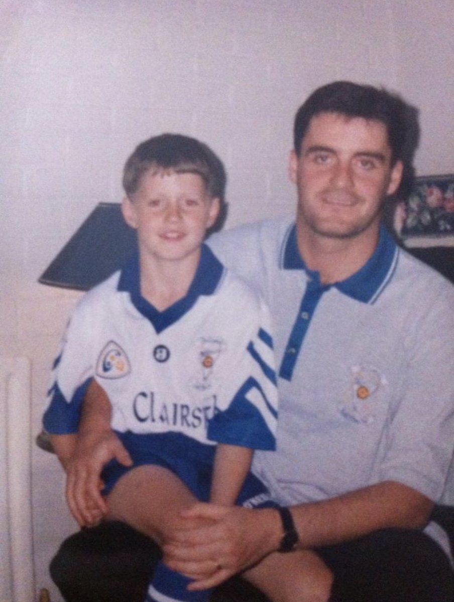 kevinkelly14's tweet photo. Happy Father’s Day to @eggk12. Thank you for passing on a love of Harps, Armagh and #GreatHair #Quiff. https://t.co/bst6mopyNP