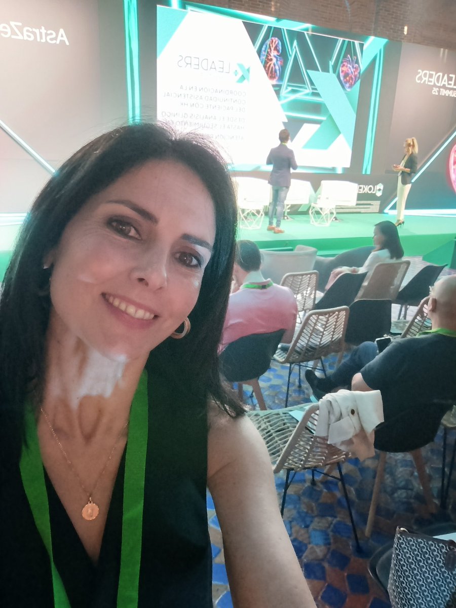lunalarriva's tweet photo. Hablando de cómo empoderar al paciente con la #comunicación en K-Leaders Summit 25 de @AstraZeneca https://t.co/IxxxWHqe5Z