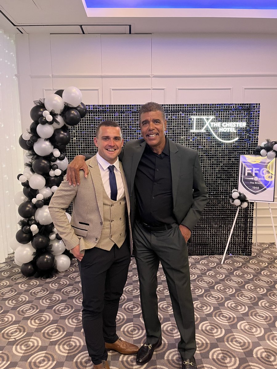 cracking night <a href="/chris_kammy/">Chris Kamara</a> 🙌