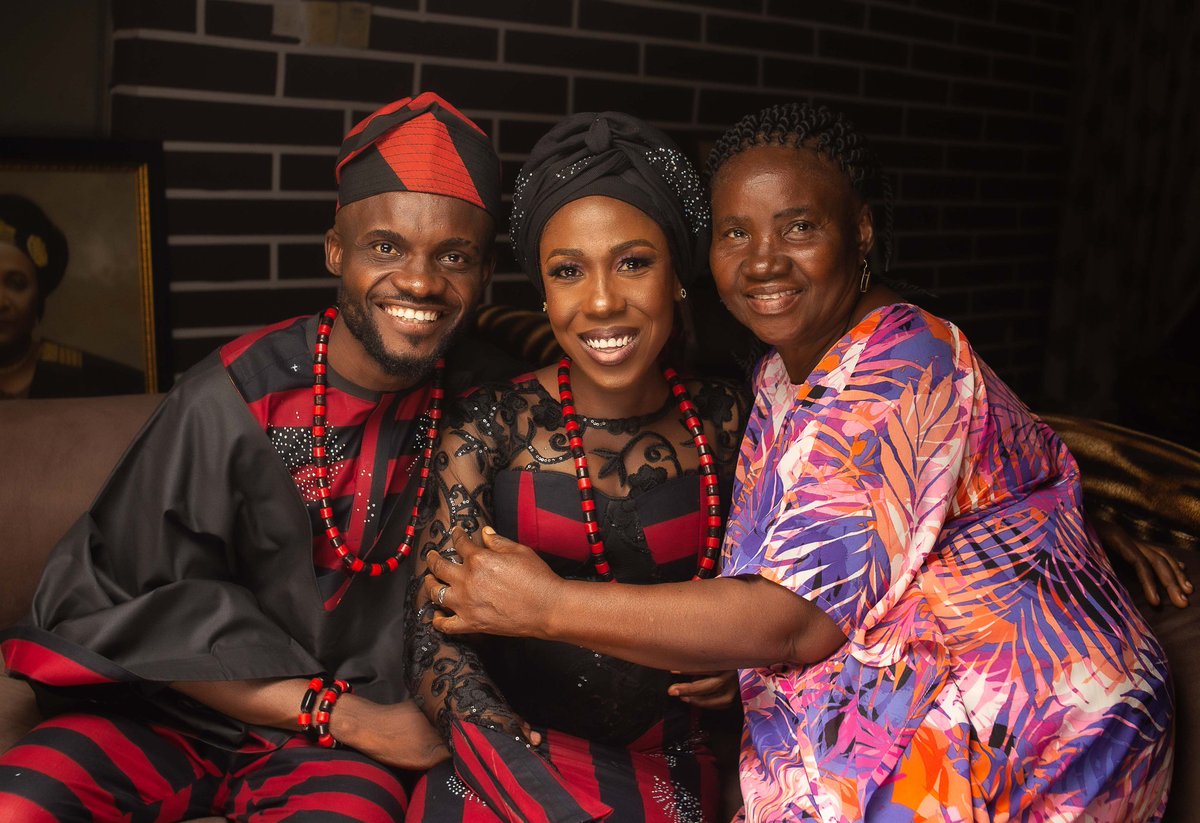 UlokoWills's tweet photo. It's one year of God's faithfulness... I will choose you again and again sweetheart... You're one of the best things that has happened to me this one year... 

#LoveAnniversary
#TheUloko's
#GreatNation https://t.co/khtXdO656f