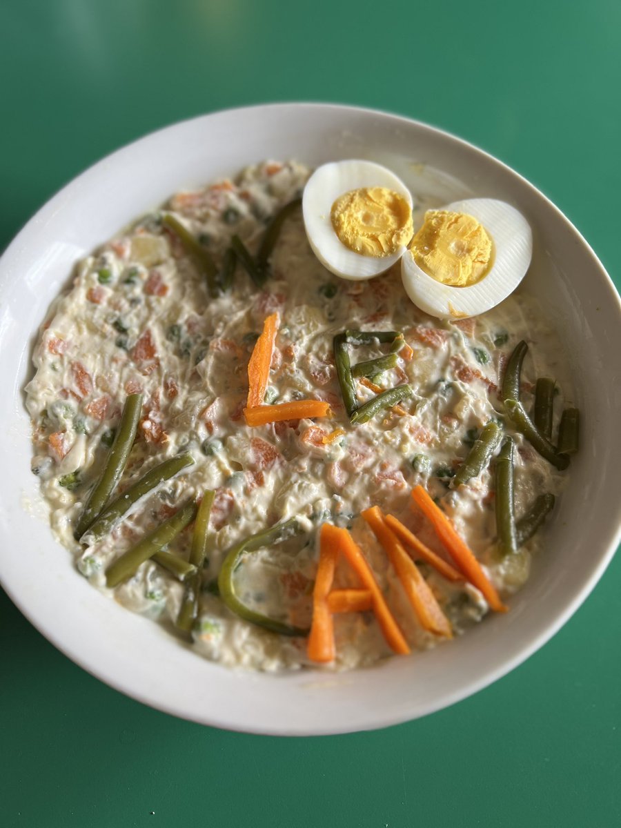 ElonioCoglionio's tweet image. festeggiare la fine della scuola 

#nipote ♥️