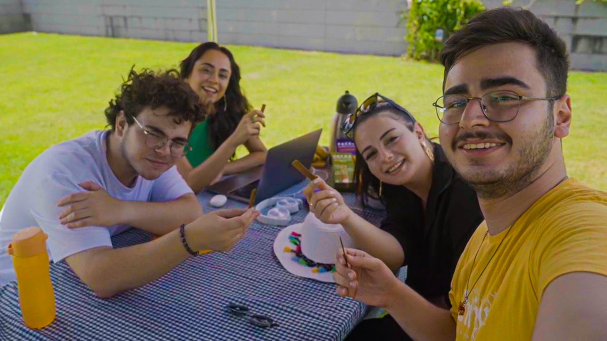 Açık havada dostlarla yapılan keyifli bir çalışma molası 💻🌳

Hem sohbet, hem enerji, hem sağlıklı atıştırmalık bir arada!

Pacha Natural Collagen ile lezzetli bir destek her an yanınızda 💪✨

#pachanaturalcollagen #atıştırmalıkmolası #çalışmamolası #kolajenidesteği #doğal