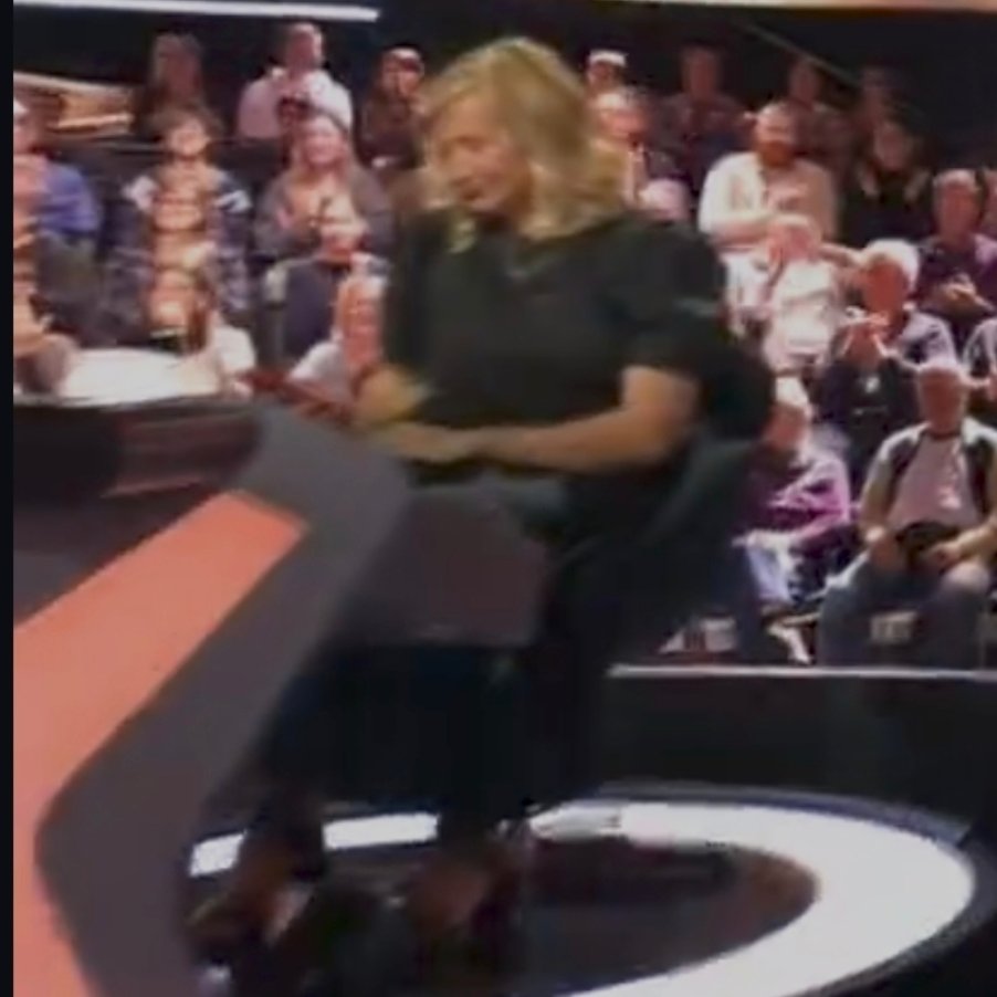 TrashTrampel's tweet photo. Jetzt streamen im ZDF... #Fernsehgarten https://t.co/Q0P0S6bBW1