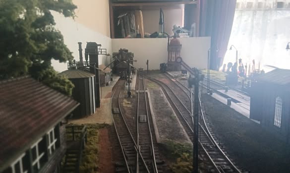 Hochstein's new HO watetower from Faller, an excellent build and great weathering, in reality this tower is 70ft tall, and could be found all over Germany #TMRGUK