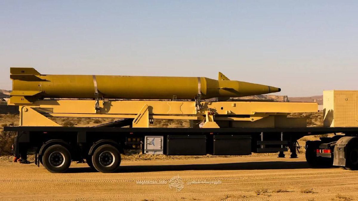 Clearest view of a destroyed launcher yet. Appears to be a Haj Qasem trailer launcher originally disguised as a civilian truck (note the frame to attach covers).