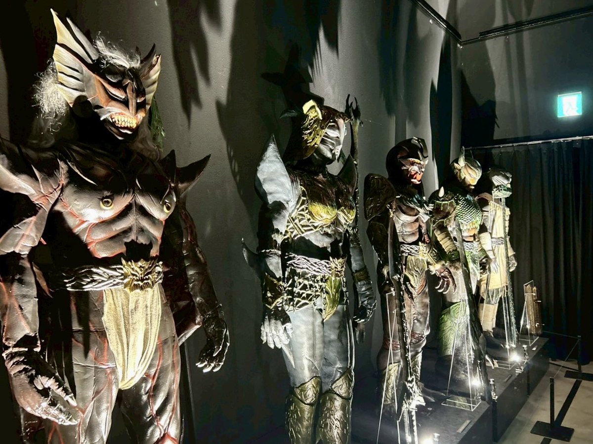 miho_kido's tweet photo. #超クウガ展
グロンギ✨
3枚目は、グロンギチーム ポレポレ集合写真📸
4枚目は、皆でグロンギパネルと同じ表情で撮ってみました https://t.co/NkxqN8OKcG