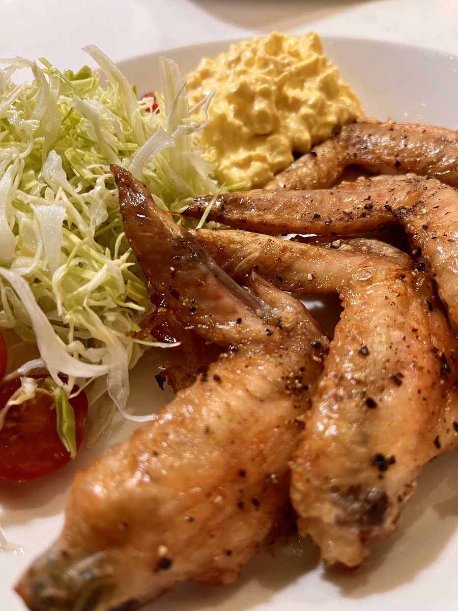 sweetventur's tweet photo. Chicken Wings ❤️
#Tebasaki
#tartar sauce https://t.co/ala9t9TNjv