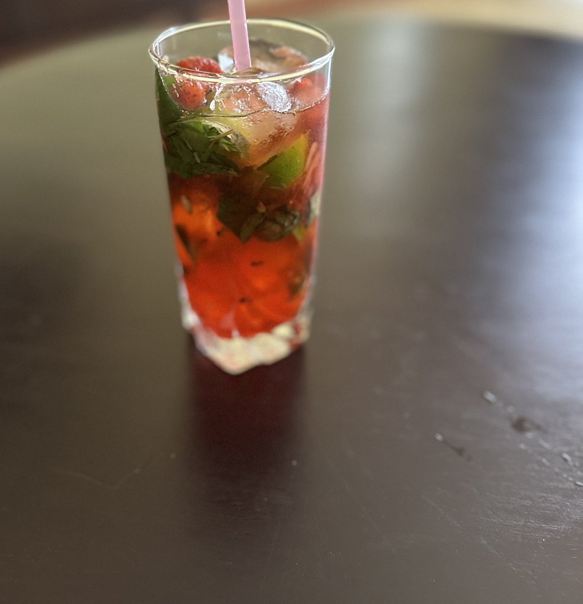 Bukasha91's tweet photo. Mongolian beef stir fry ๐ค๐ฝ strawberry kiwi nojito = mood booster! ๐ง๐ฝโ๐ณ
#weekendkitchen https://t.co/K4HXBjFWlW