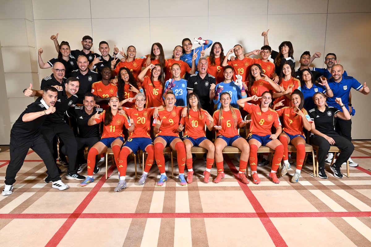 paucomendador's tweet photo. Es el día! 👀 #u19weuro https://t.co/pCQ7C1nzq5