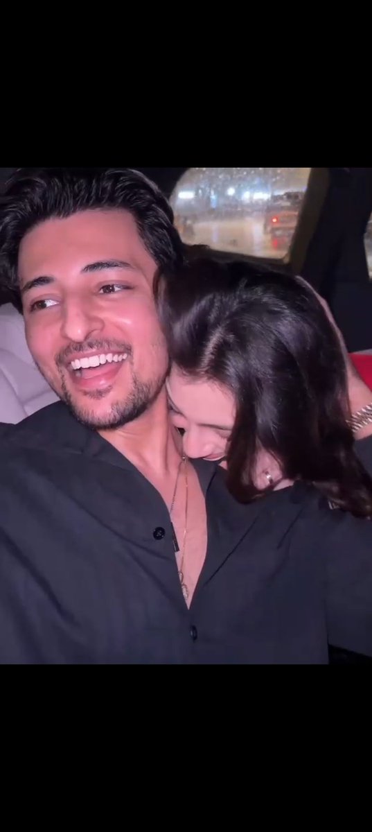 anushkaa | DD๐๐ธ (@anuxdarshan) on Twitter photo my whole heart๐ญ๐ฉท my whole heart๐ญ๐ฉท