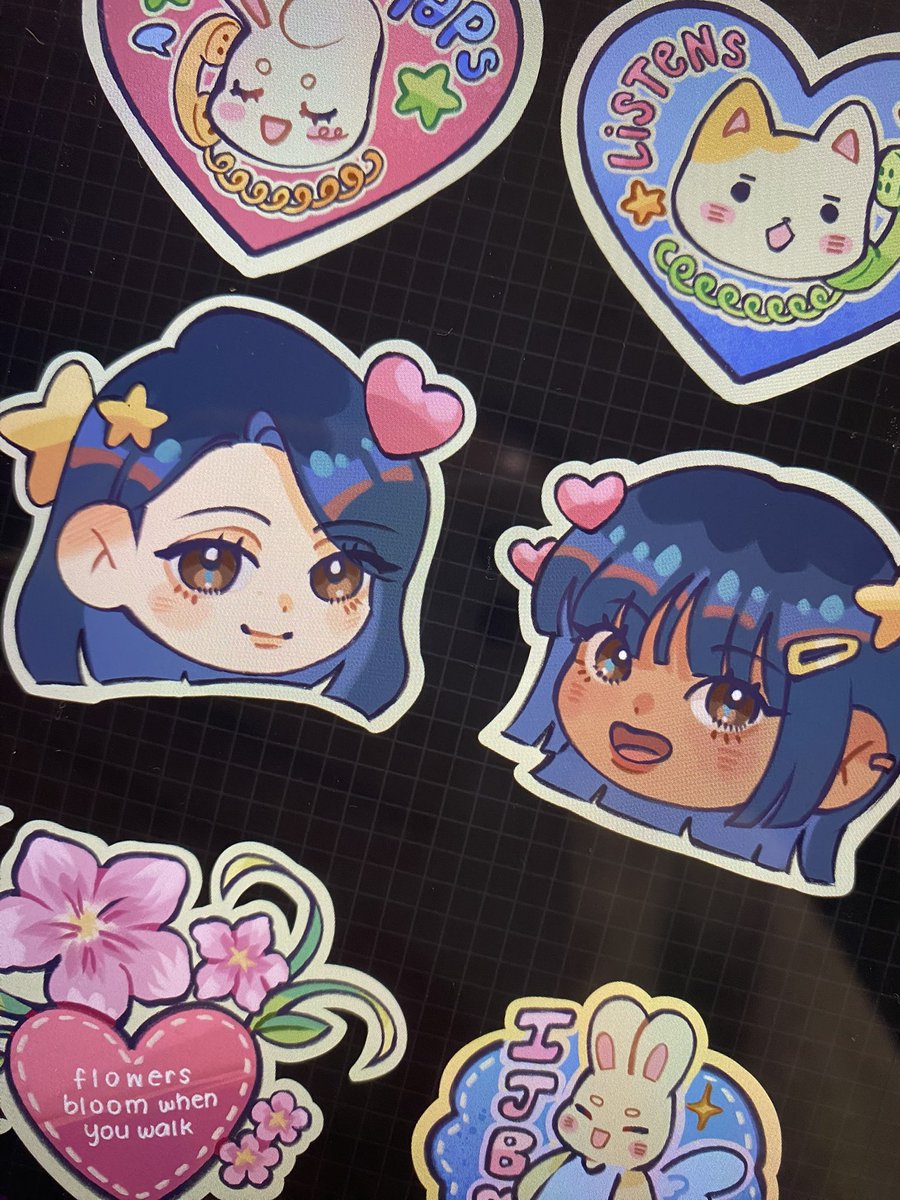 lori 🪽 tweet media