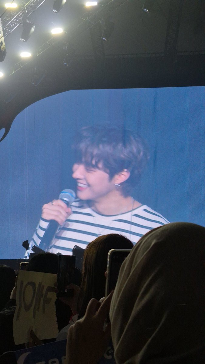 taya 🌙 tweet media