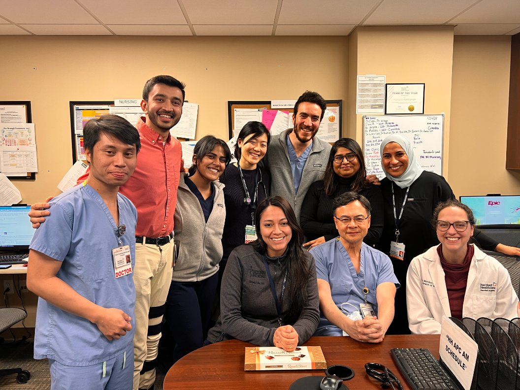 PaladiyaRuchir's tweet image. 3 years. 1 clinic. 105 patient panel. Life-touching stories.

Finishing my journey as a resident PCP — and realizing outpatient medicine isn’t just follow-ups and forms.

It’s where trust is built, where prevention begins, and where the most underserved patients find care.…