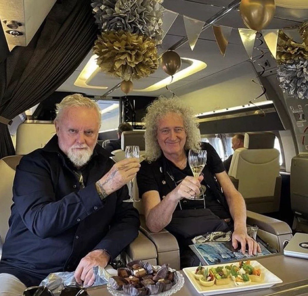 ふLady💃💅💄 (@fredsladygodiva) on Twitter photo #HappyFathersDay to Bri and Roggg! <a href="/OIQFC/">Queen Fan Club</a> 🤍
#DrBrianMay🧁🧁#RogerTaylor
<a href="/DrBrianMay/">Dr. Brian May</a> 🥂 <a href="/OfficialRMT/">Roger Taylor</a> #HappyFathersDay to Bri and Roggg! <a href="/OIQFC/">Queen Fan Club</a> 🤍
#DrBrianMay🧁🧁#RogerTaylor
<a href="/DrBrianMay/">Dr. Brian May</a> 🥂 <a href="/OfficialRMT/">Roger Taylor</a>