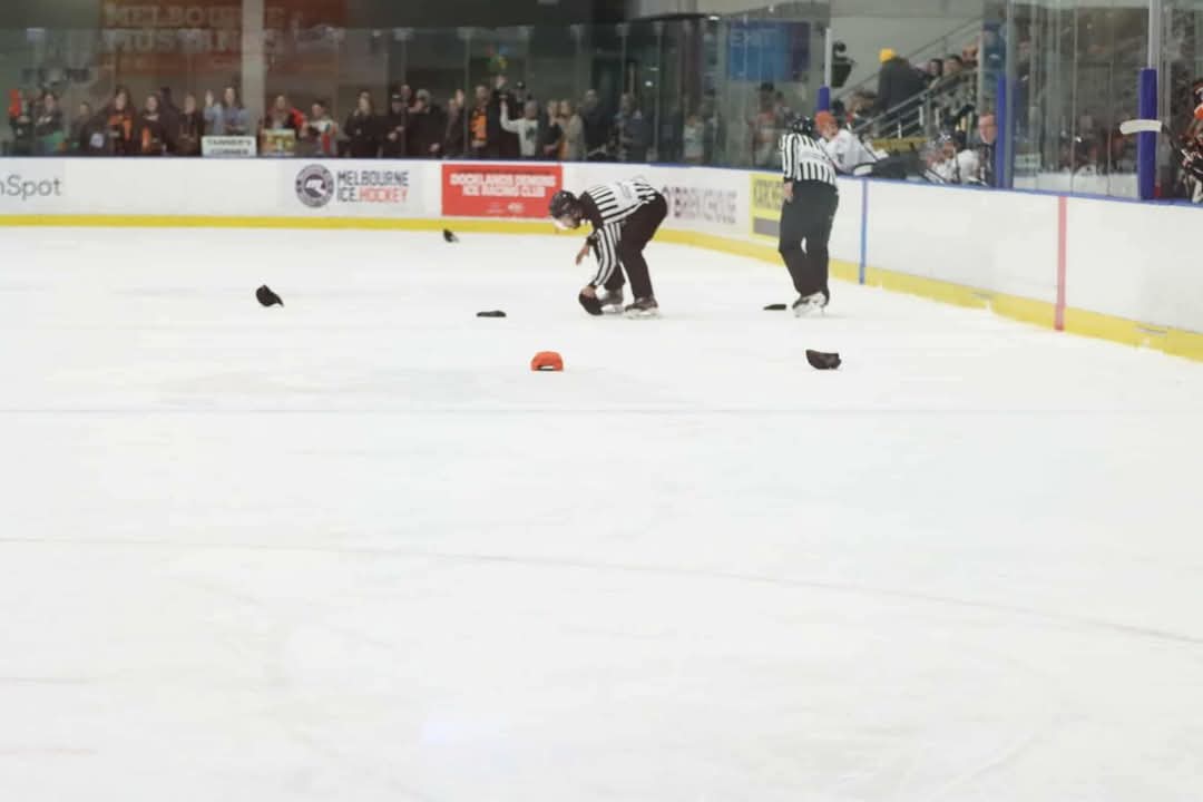 The Dean Show. 🎩

📷 @ellidowningphotography