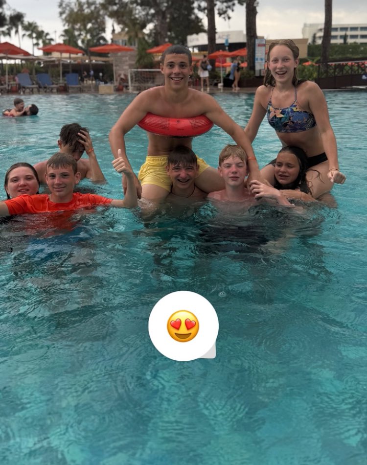 Parker Jennifer Nina Joewel (@edwindeleon12) on Twitter photo 