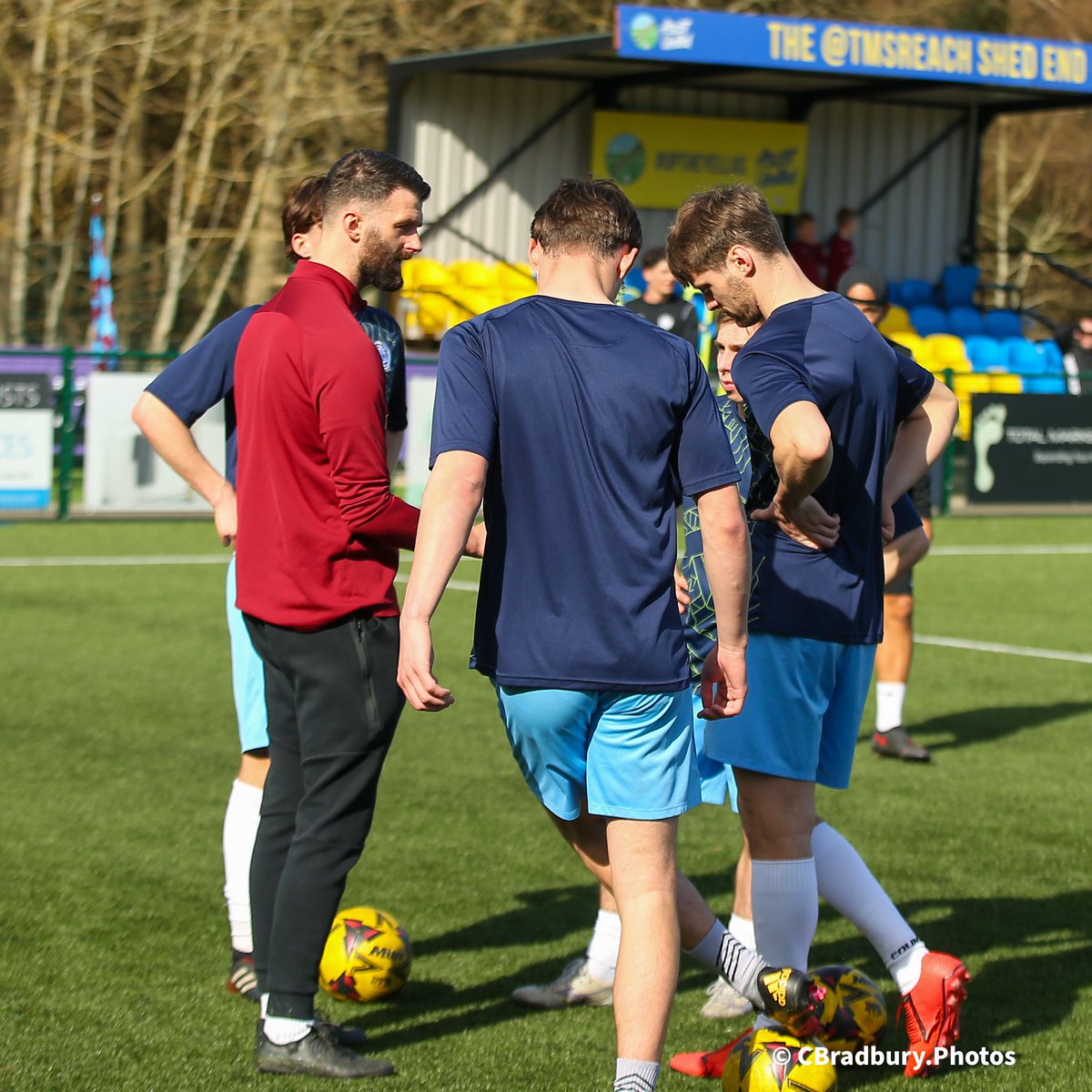 jackmedhurst1's tweet photo. Time has come to an end as part of the management team with Berks County. 

We had a good go and I’ve loved being part of the project for the last 5 years! 

An incredibly supportive club full of great people! 

Thanks to all the players past &amp; present 👊👊👊

⚽️⚽️ https://t.co/P7o2o3UWXS