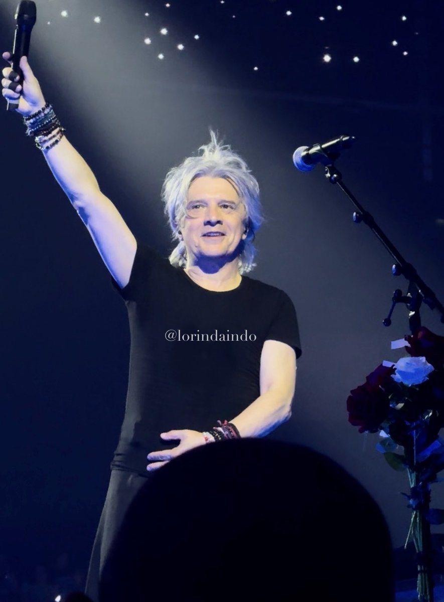 Dijon 13/06✨

<a href="/nicolasirkis/">nicola sirkis</a> 
<a href="/indochinetwitt/">Indochine</a> 

instagram.com/p/DK6uoThMVJF/…

instagram.com/p/DK2395ZsCVt/…