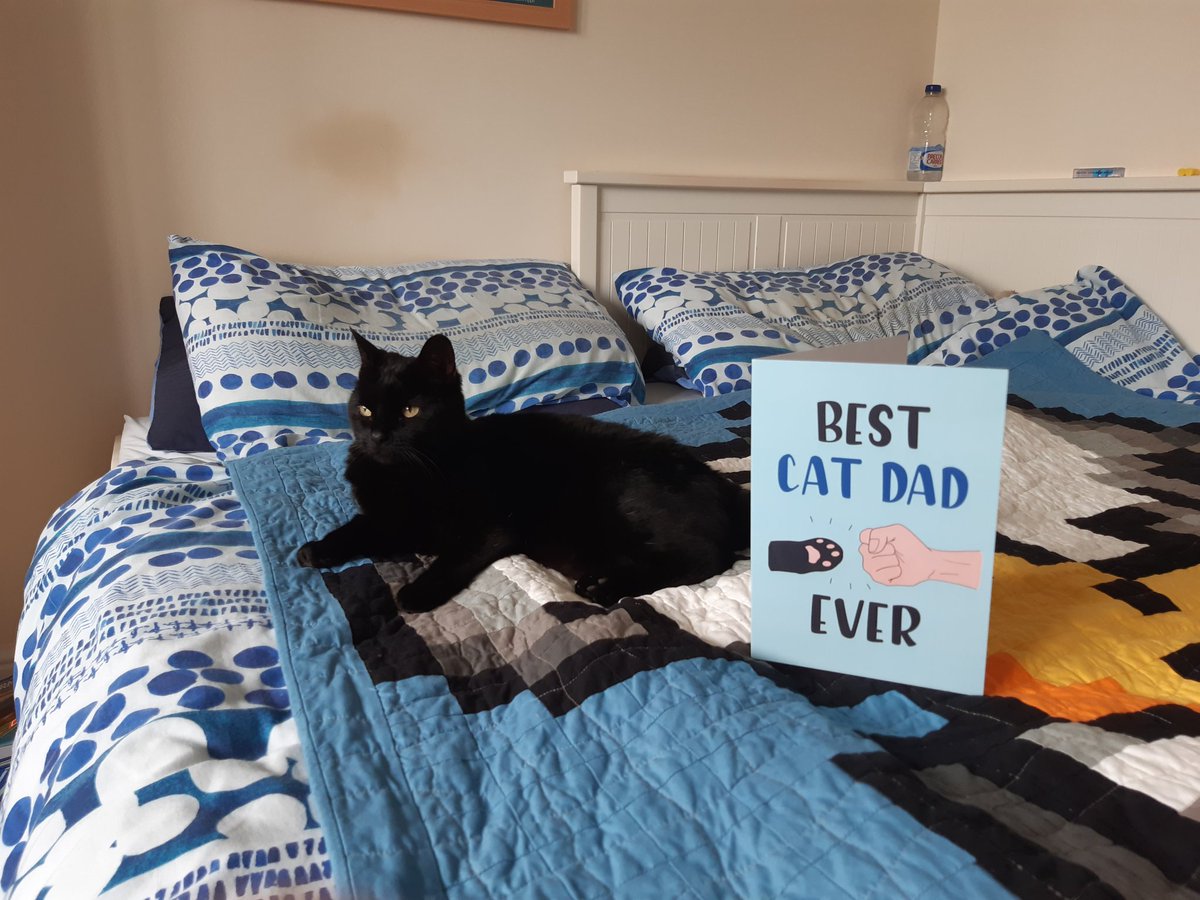 Bonne Fête des Pères, Papa! Je t'aime! Alles Gute zum Vatertag! Ich liebe dich! Xxxxx