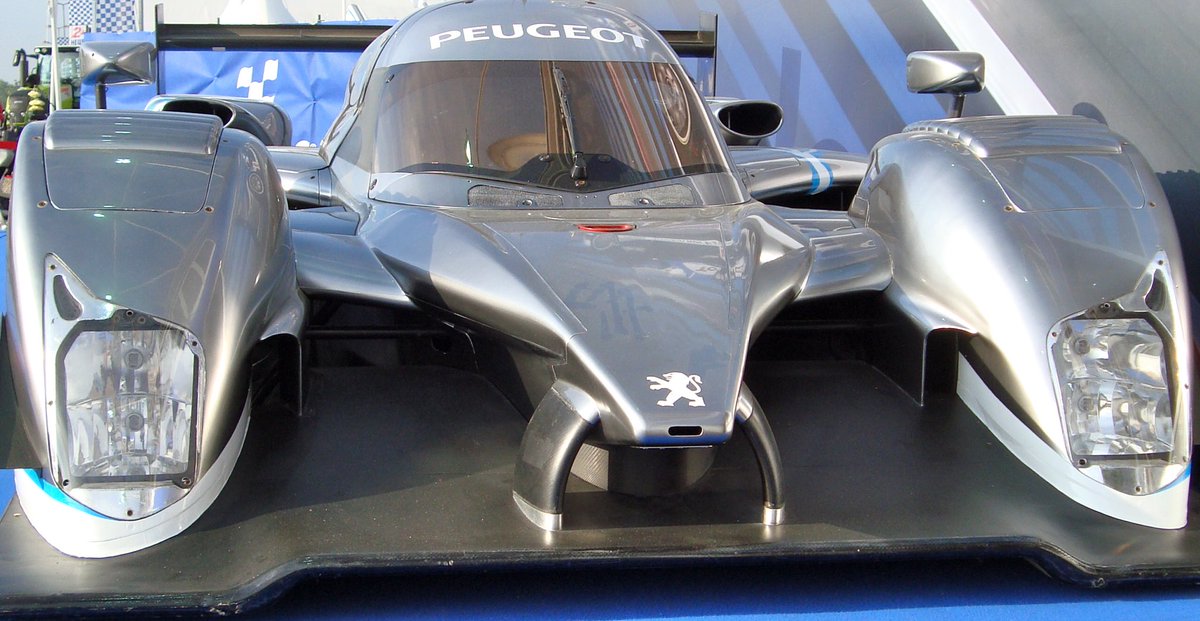 AlainExe's tweet photo. #lemans #24H #2009 #LeMans https://t.co/qFPsH6SE6N
