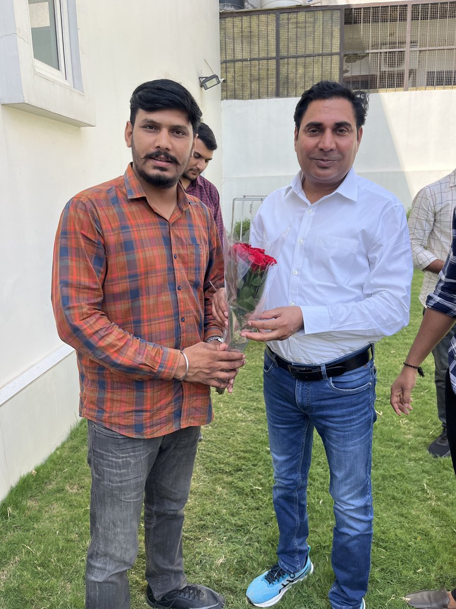 बहरोड़ के पूर्व विधायक आदरणीय <a href="/BaljeetBehror/">Baljeet Yadav</a>  जी को जन्म दिवस की बहुत बहुत शुभकामनाएं...