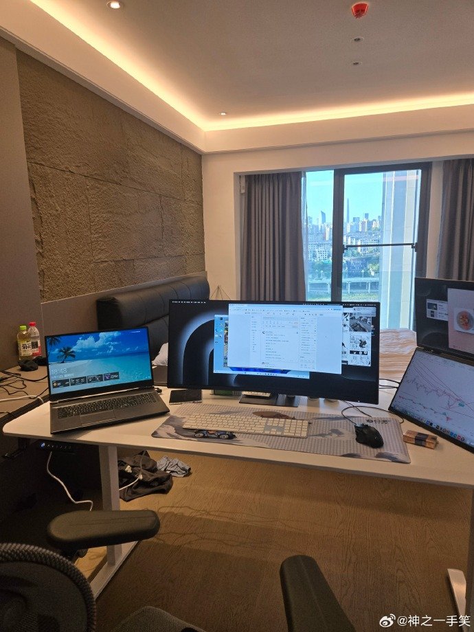 神之一手笑 tweet media