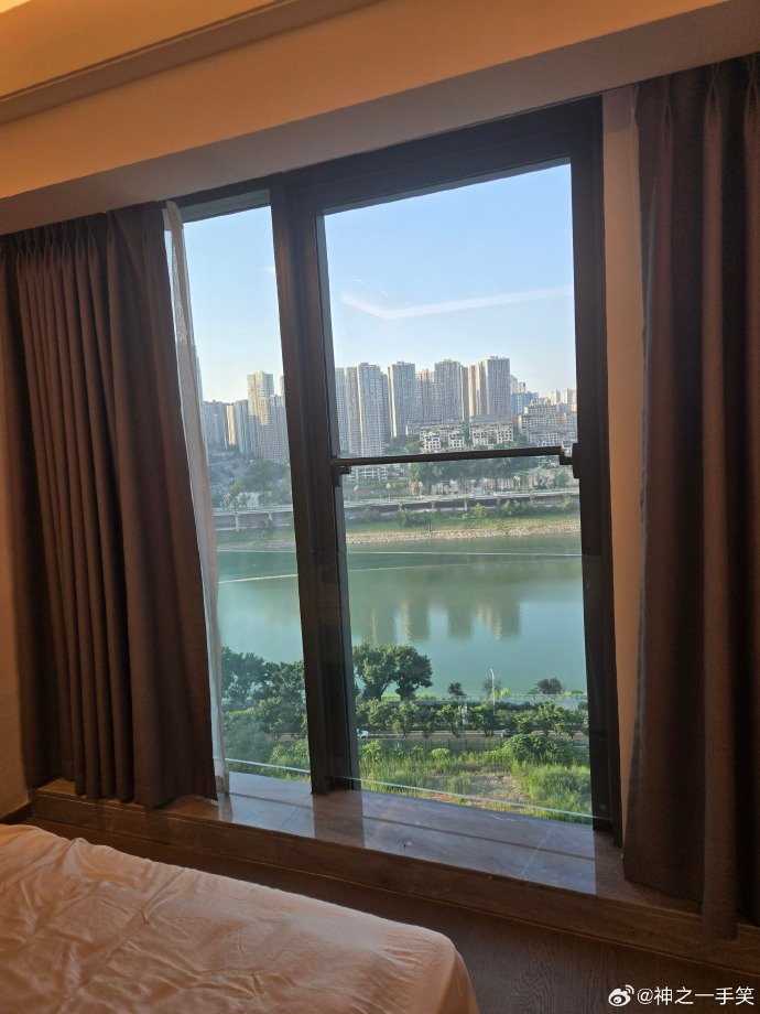 神之一手笑 tweet media