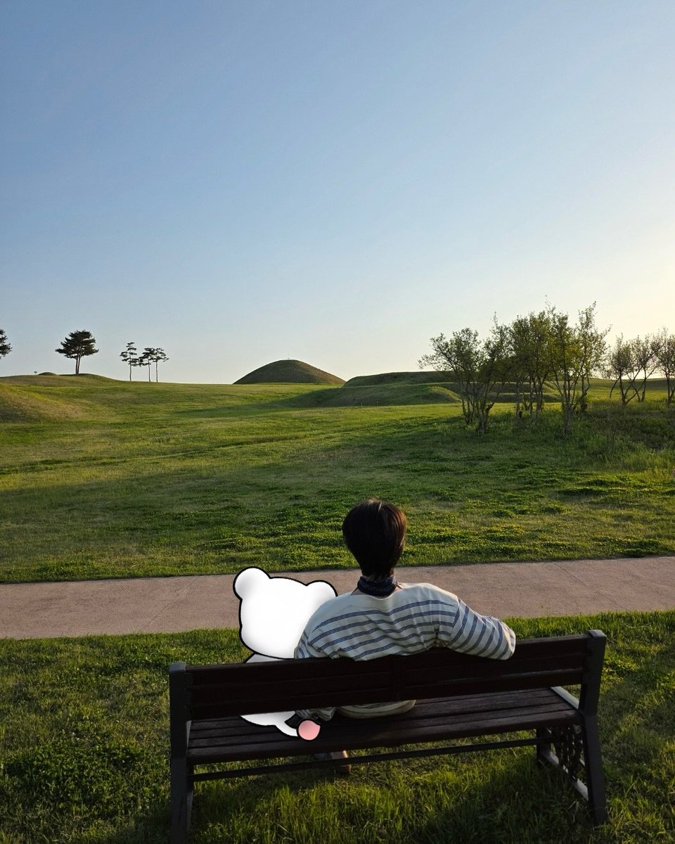 힐링🙂 헐렁😆 깡촌캉스🐔🌸🍃
#이동욱 #욱동이