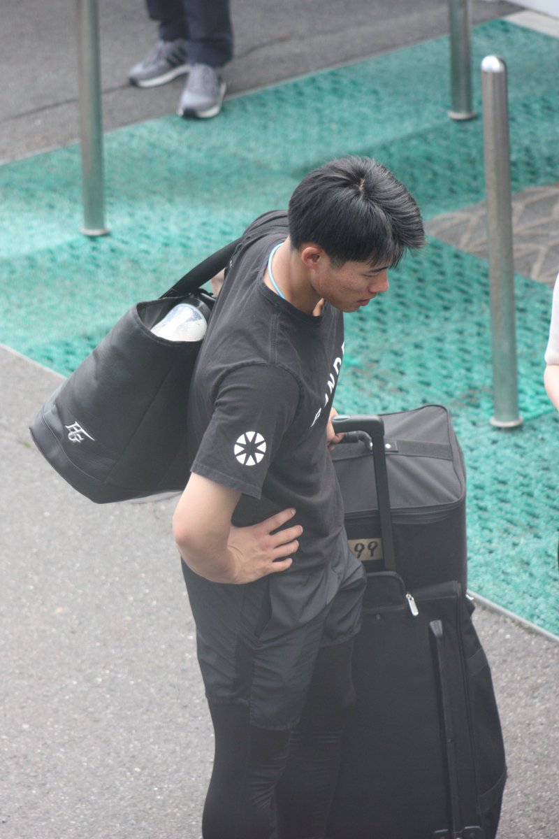 2025.06.15
死ぬほど暑くて大鬱だったけど
久しぶりにマティみれてハッピーでした👶🏻🎶
 #二俣翔一