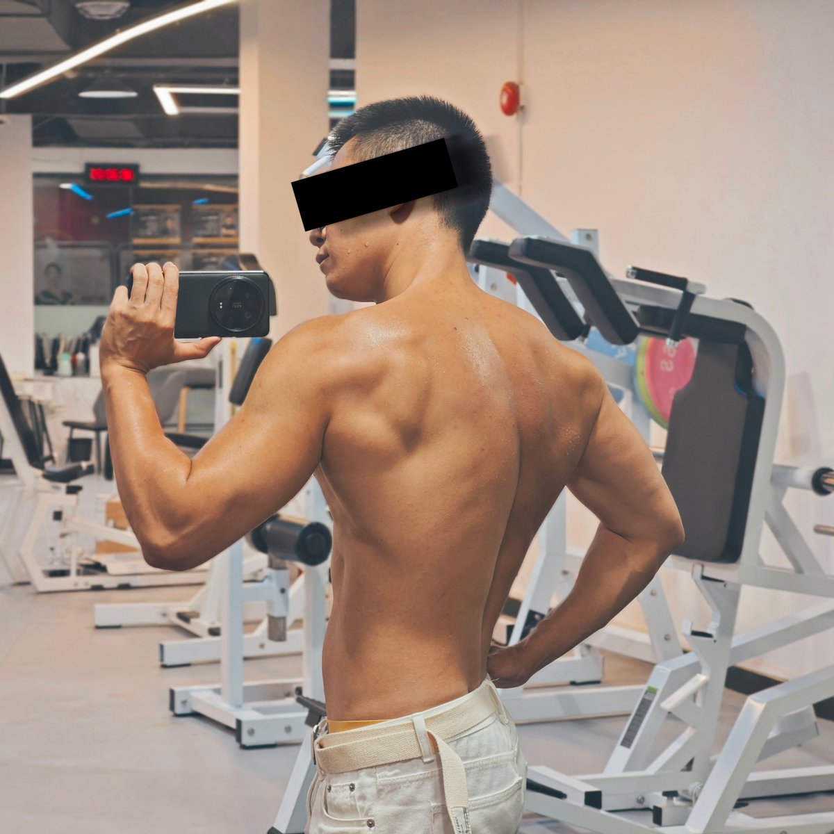 叫爸爸，祝我节日快乐😈