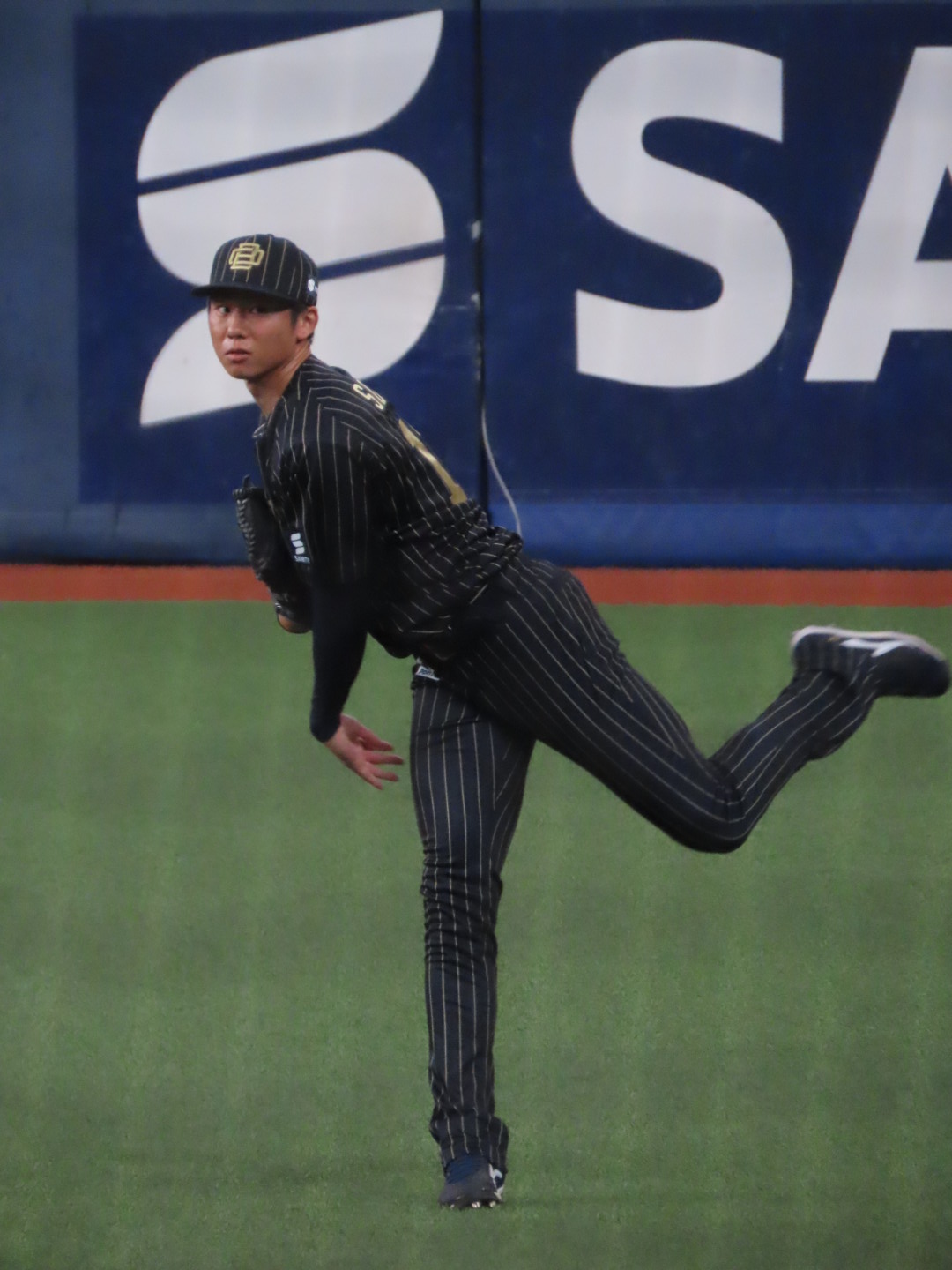 【ファッション好きが選ぶ人気ブランドランキング】 オリックスバファローズ 曽谷龍平選手 Lサイズ BlueWaveメッシュ 記念グッズ