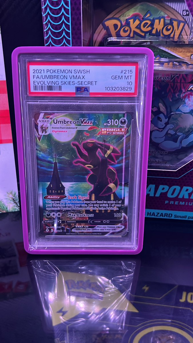 MasterOkla's tweet photo. @RNGingy But if it’s a really a 10 F it. I sent a moonbreon thinking it would only come back a 9 and this happened https://t.co/c7QjBCIMz0